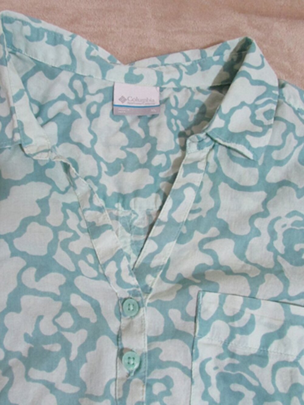 Columbia Women's Long Sleeve Button Down Shirt Size XL (H) 0111